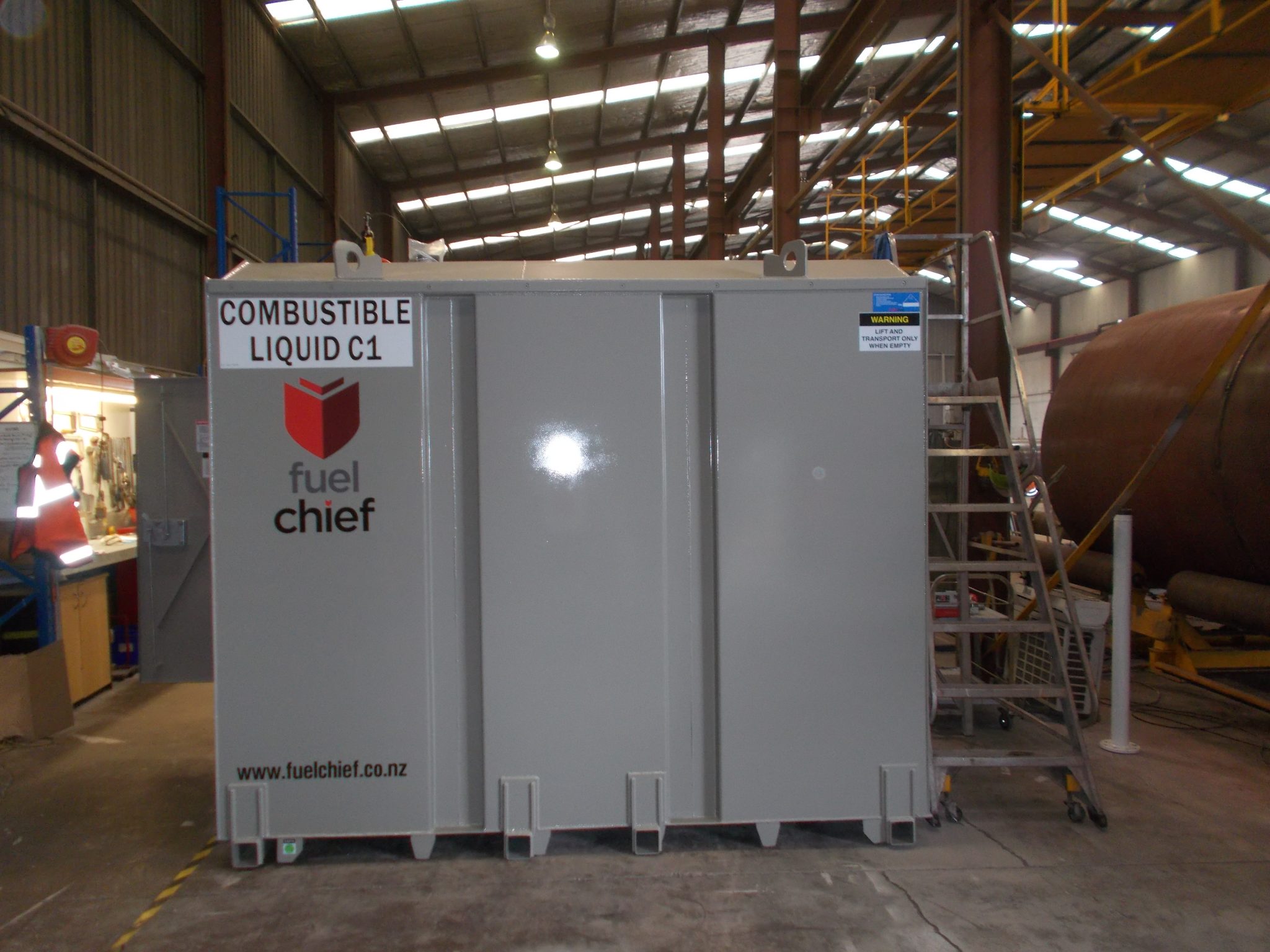 Fuelchief DC Series 100L fuel tank for Terra Cat image